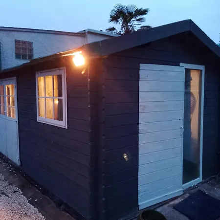 Alpstuga Cosy Independant Dans Un Jardin Prive Tours