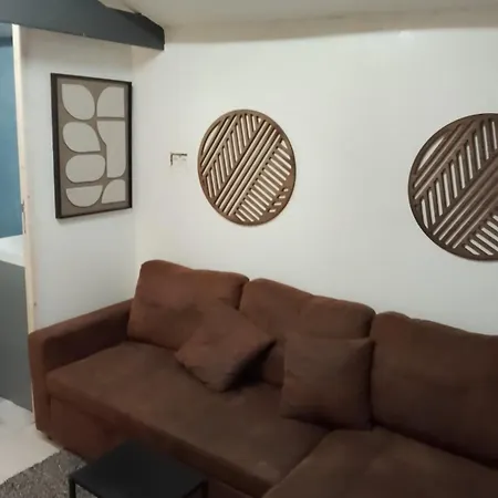 Cosy Independant Dans Un Jardin Prive *